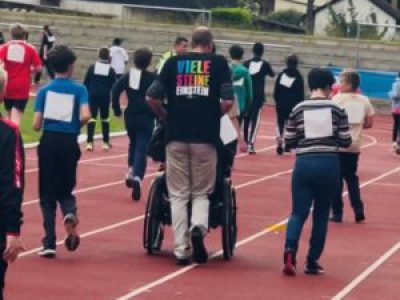 Spendenlauf-OSV-und-Einsteingymnasium-Juni-2025-5-300x278